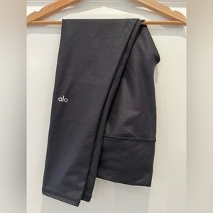 Alo Leggings